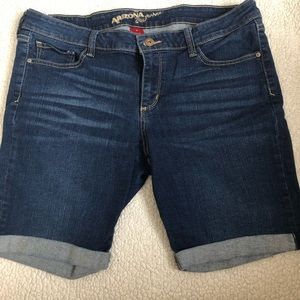 Bermuda Jean Shorts